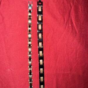 Masur Bracelet – Fine Metal Links with Screw Detailing 2 bracelet